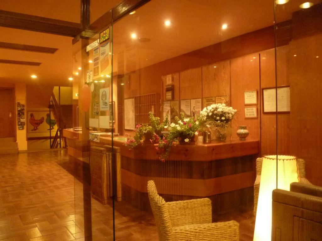Hotel Pradas ハカ エクステリア 写真